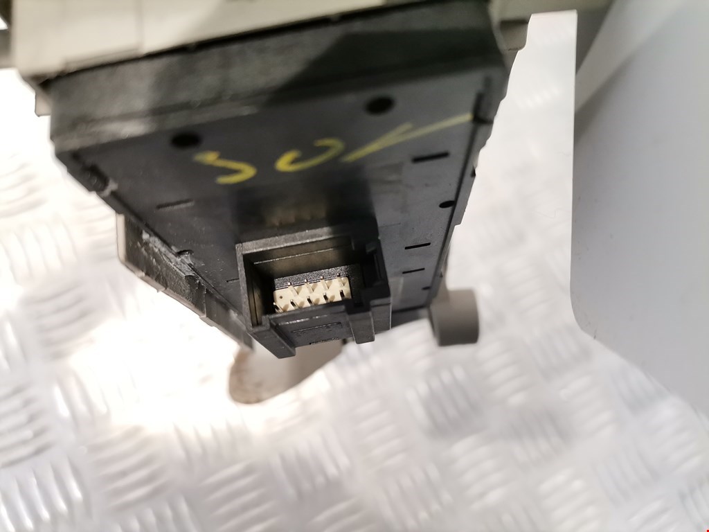 Блок управления стеклоподъемниками AUDI A8 D3 2003-2010