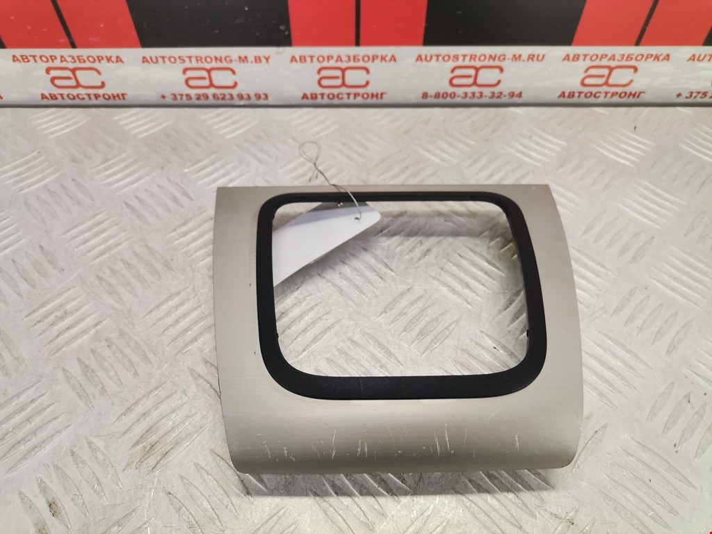 Накладка декоративная на кулису (рамка рычага КПП) Lexus RX 2 (XU30) (2003-2009)