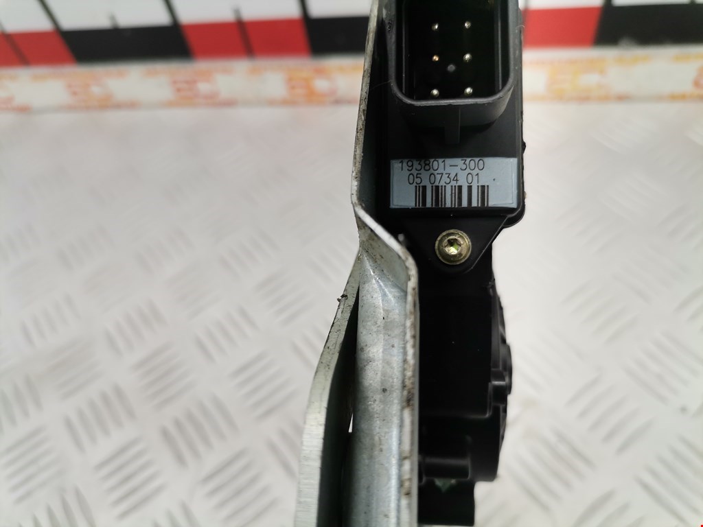 Стеклоподъемник передний правый OPEL Omega B 1994-2004