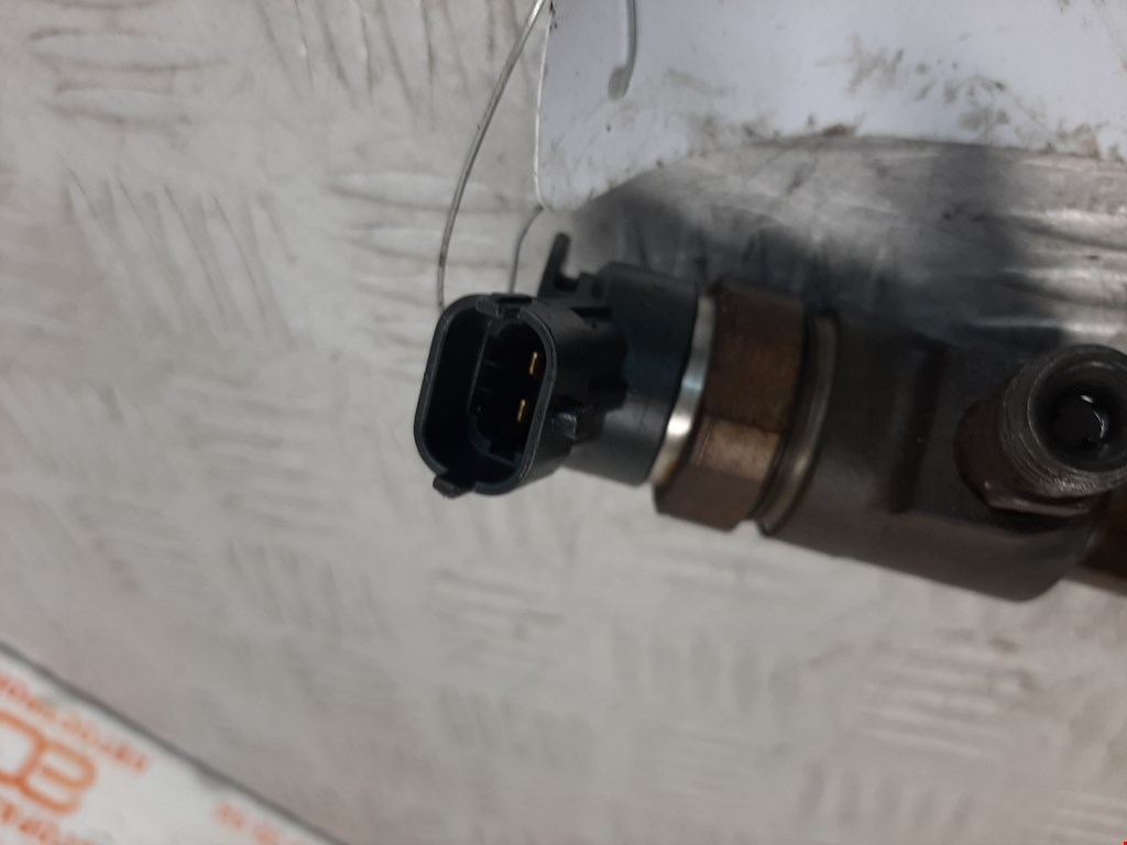 Форсунка дизельная электрическая PEUGEOT 207 2006-2015