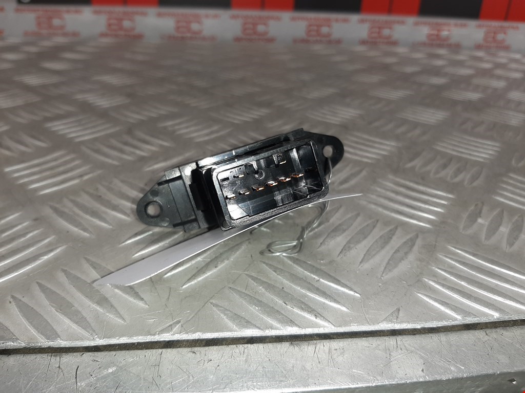 Кнопка аварийной сигнализации (аварийки) KIA Carens 1999-2002