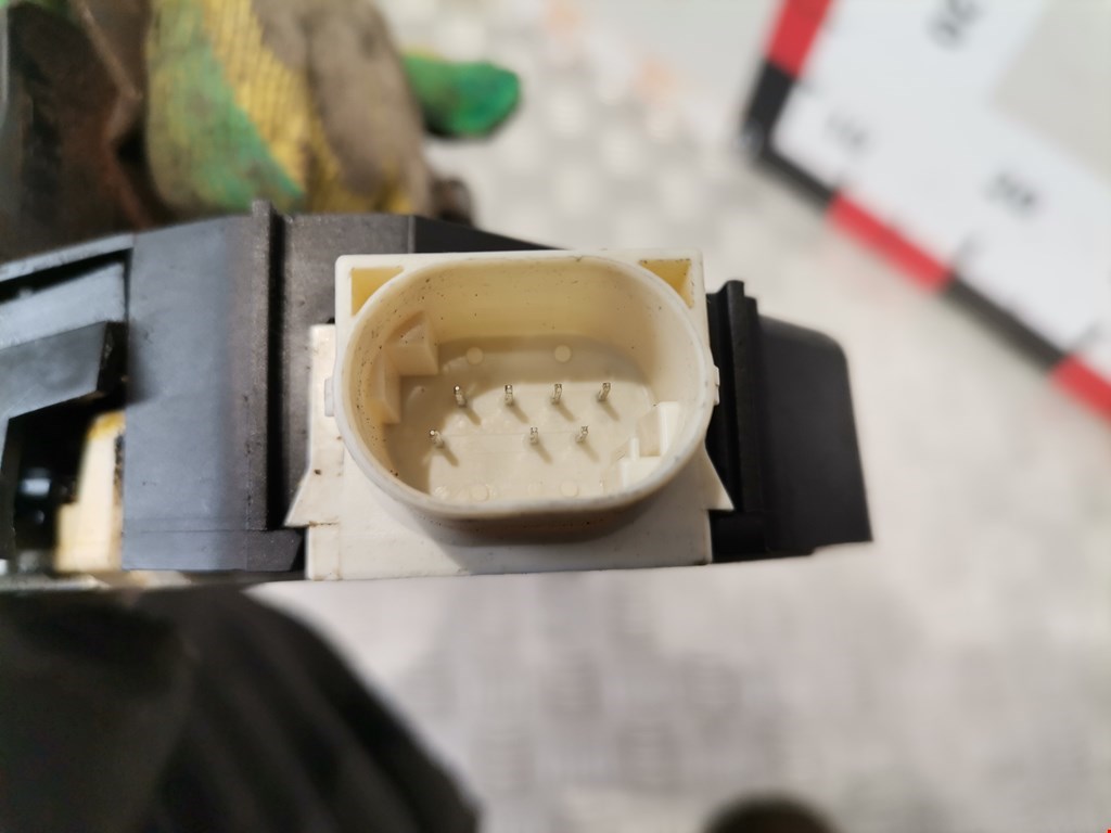 Замок двери передней правой LAND ROVER Range Rover 2002-2012