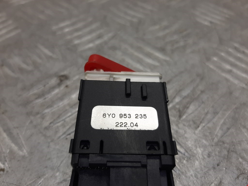 Кнопка аварийной сигнализации (аварийки) SKODA Fabia MK1 1999-2006