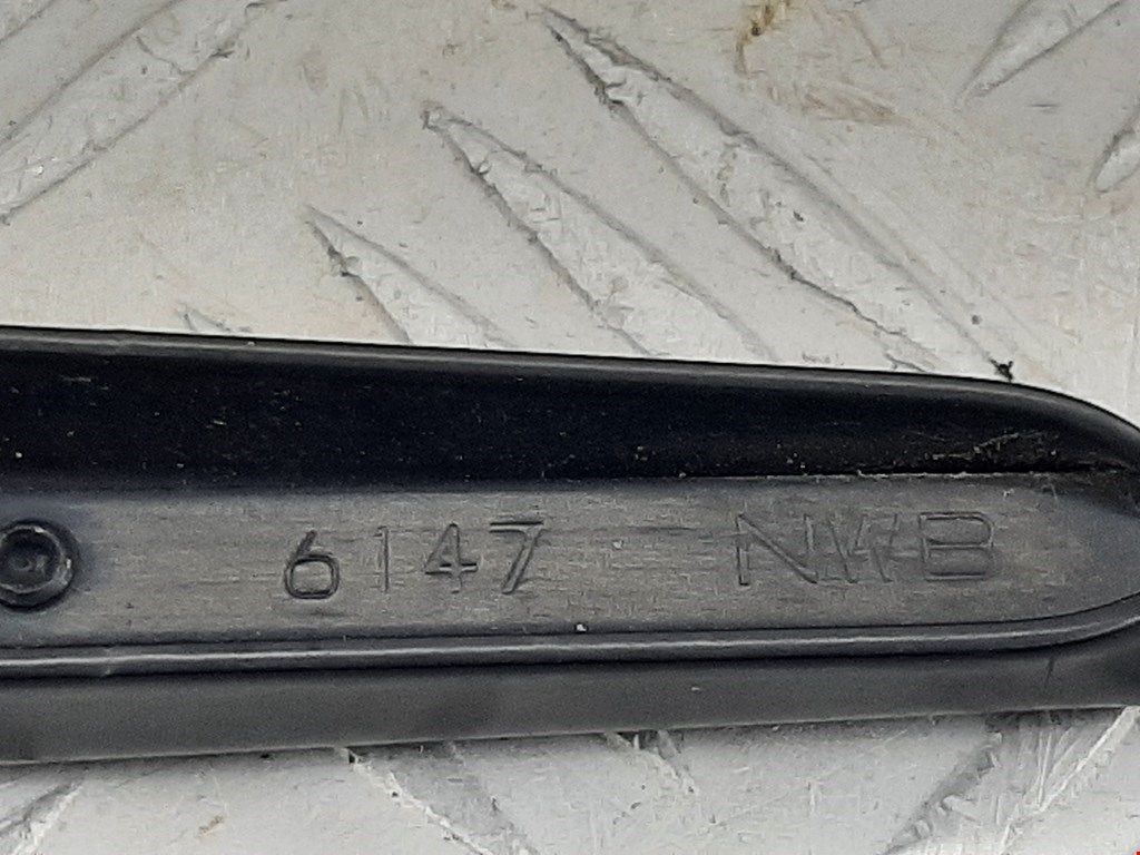 Поводок дворников передний левый/ правый CHRYSLER PT Cruser 2000-2010