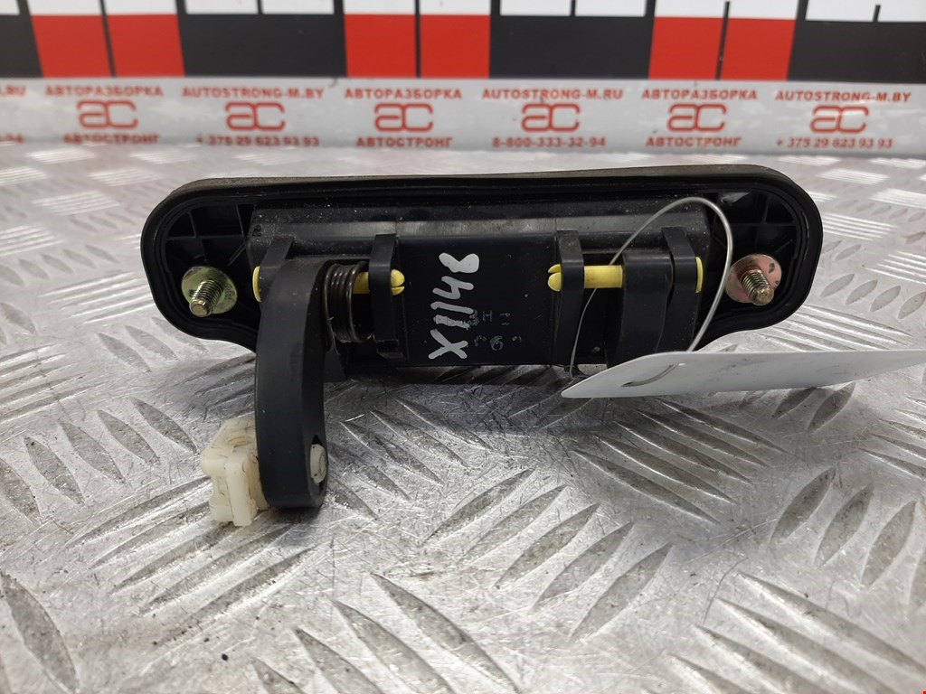 Ручка двери багажника наружная MAZDA Premacy CP 1999-2004