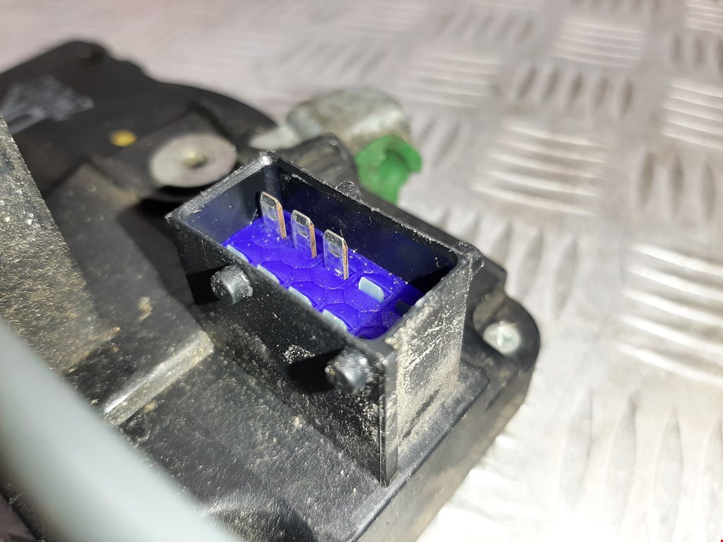 Замок двери передней правой OPEL Zafira A 1999-2005