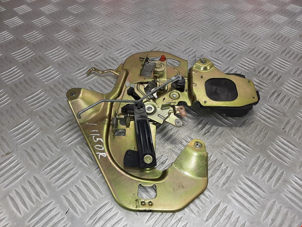 Замок двери сдвижной KIA Carnival I 1999-2005