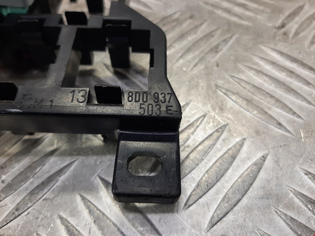 Блок реле AUDI A4 B5 1995-2001