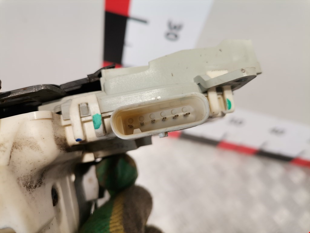 Замок двери передней левой AUDI A5 2007-2016