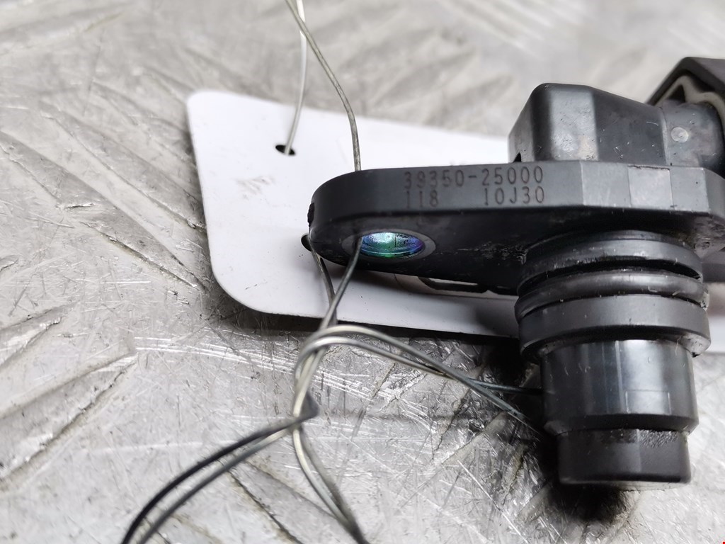 Датчик положения распредвала KIA Carens 2006-2012