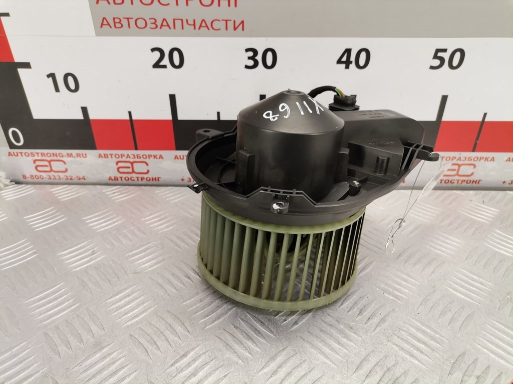 Моторчик (мотор) отопителя салона VOLKSWAGEN Passat B5 1997-2005