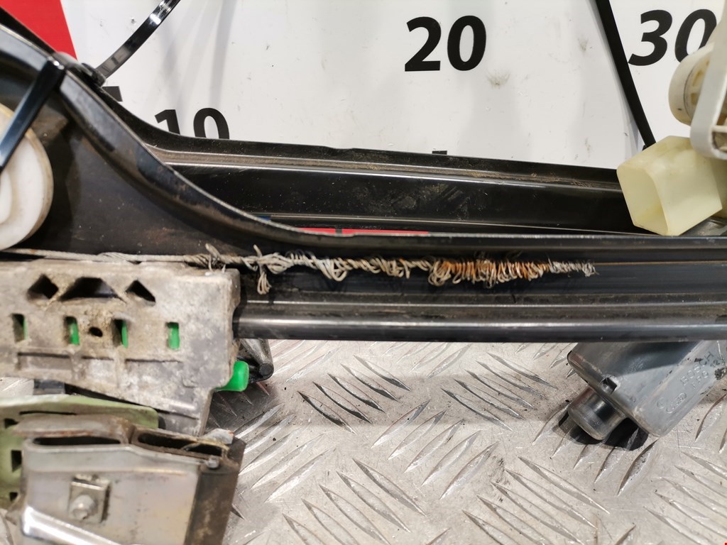 Стеклоподъемник передний правый MERCEDES-BENZ SLK-Class R171 2004-2011