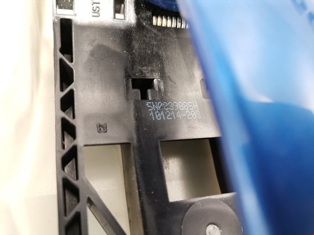 Ручка двери передней наружная левая SEAT Toledo 2012-2019