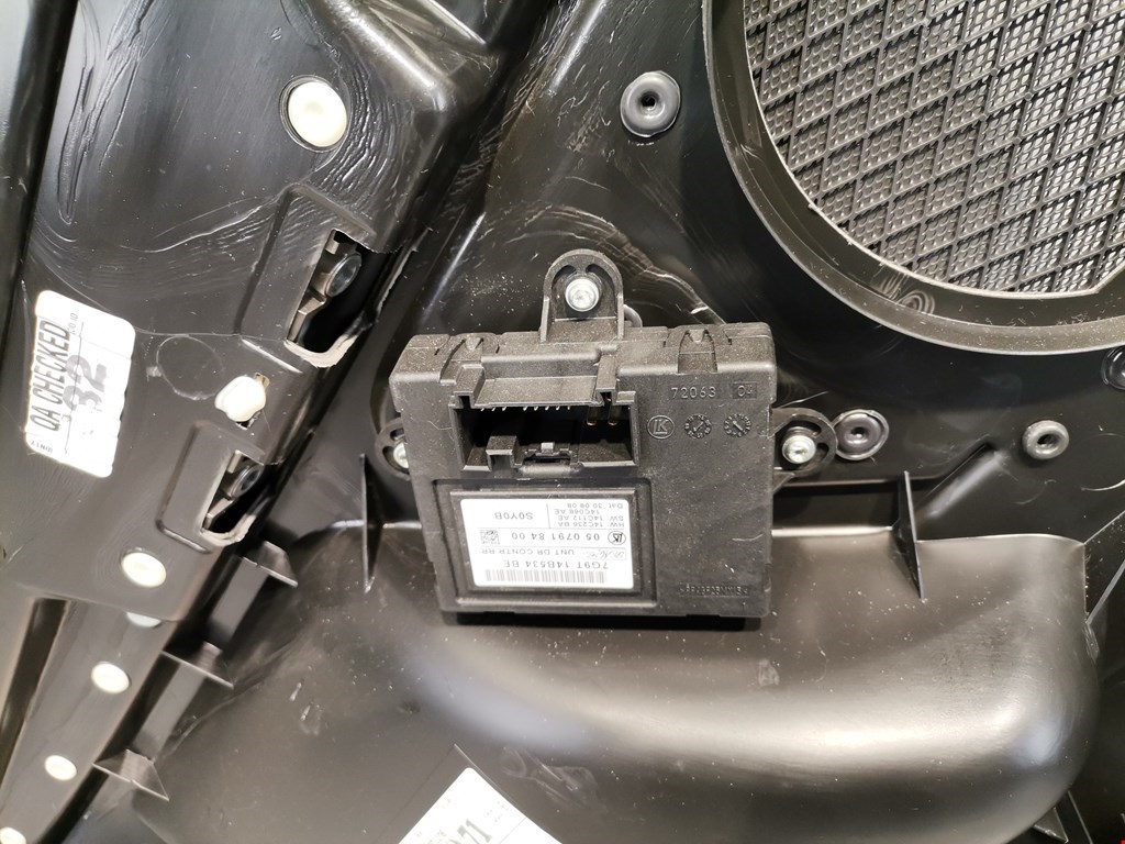 Обшивка двери задняя правая JAGUAR XF X250 2007-2015