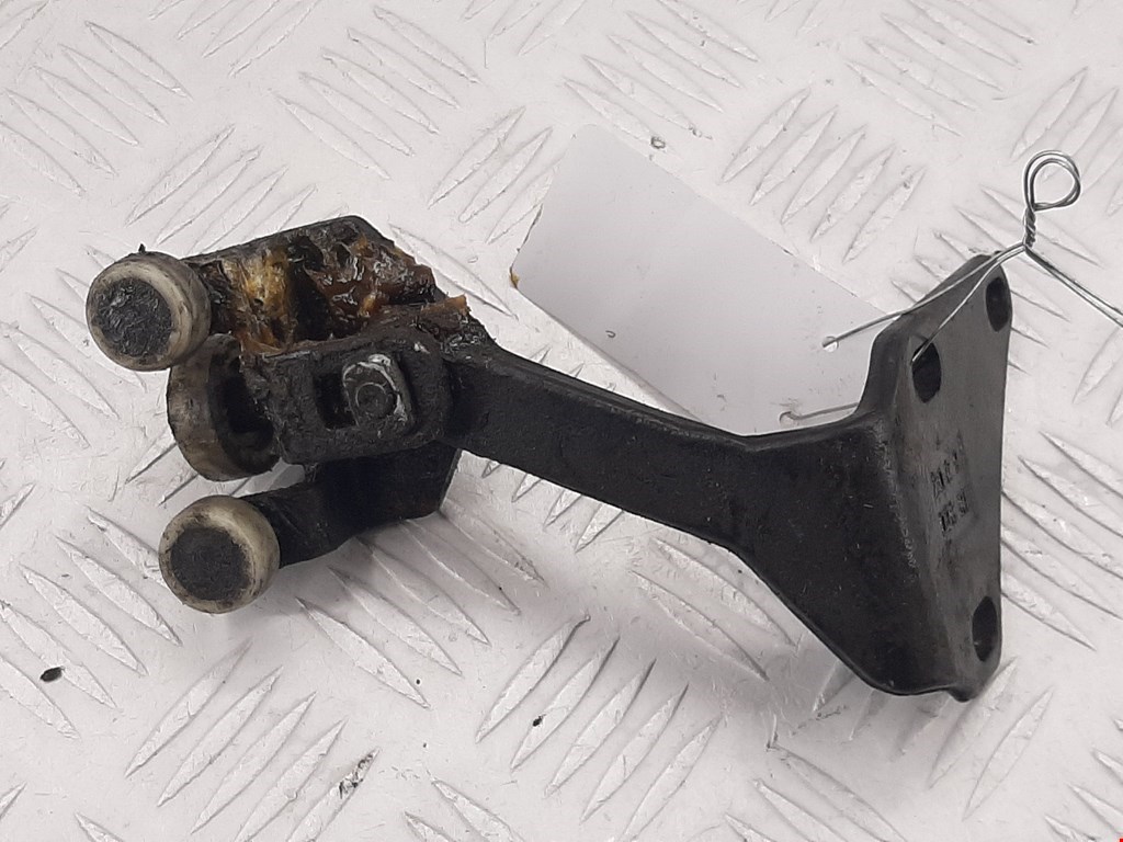 Ролик двери сдвижной (левый/правый средний верхний/нижний) VOLKSWAGEN Crafter 2006-2016