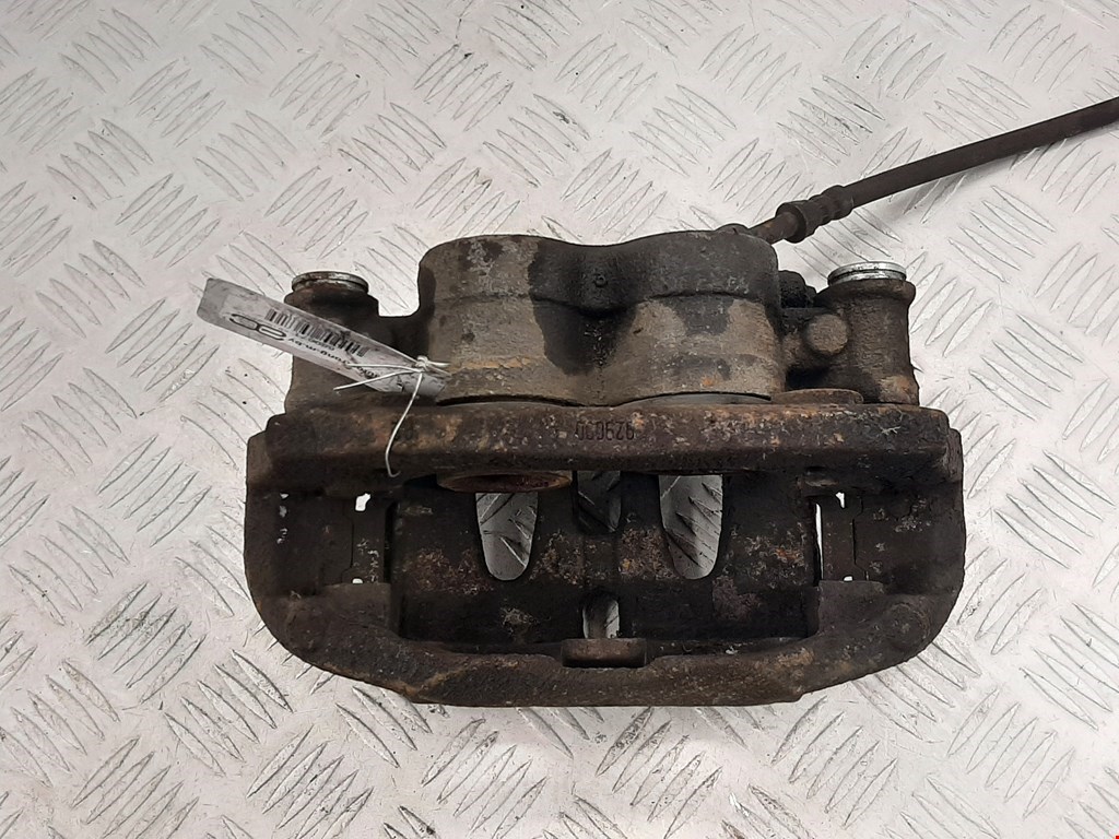 Суппорт передний правый VOLKSWAGEN Crafter 2006-2016