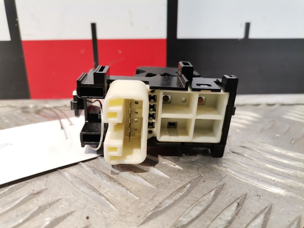 Кнопка стеклоподъемника TOYOTA Camry XV40 2006-2011