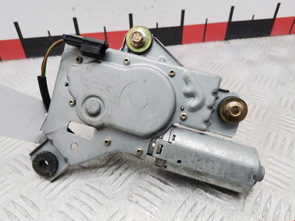 Моторчик стеклоочистителя задний MITSUBISHI Carisma 1995-1999