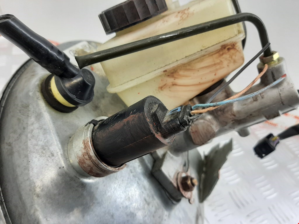 Цилиндр тормозной главный MERCEDES-BENZ C-Class C-klasse W202 1993-2000