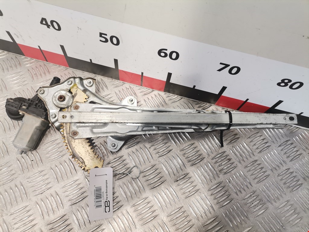 Стеклоподъемник задний правый INFINITI M 2005-2010