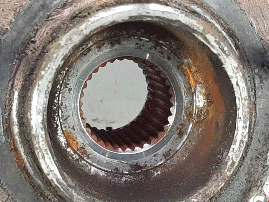 Ступица задняя правая LAND ROVER Discovery III 2005-2009