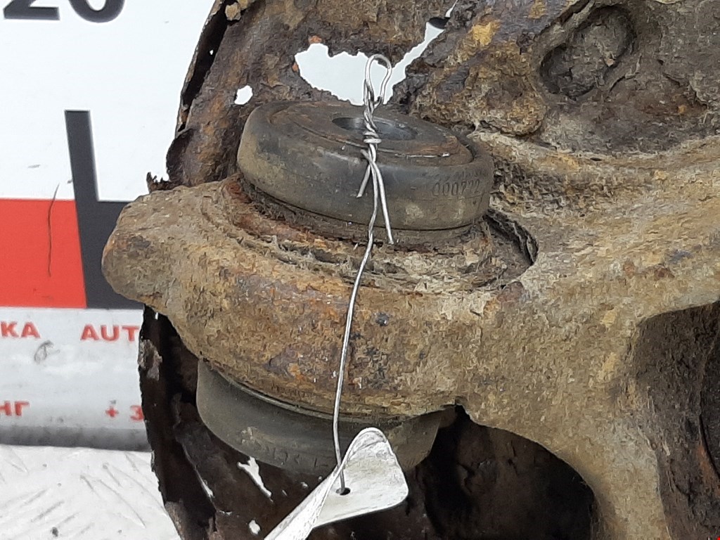 Ступица задняя правая LAND ROVER Discovery III 2005-2009