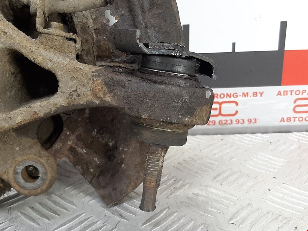 Ступица задняя правая LAND ROVER Discovery III 2005-2009