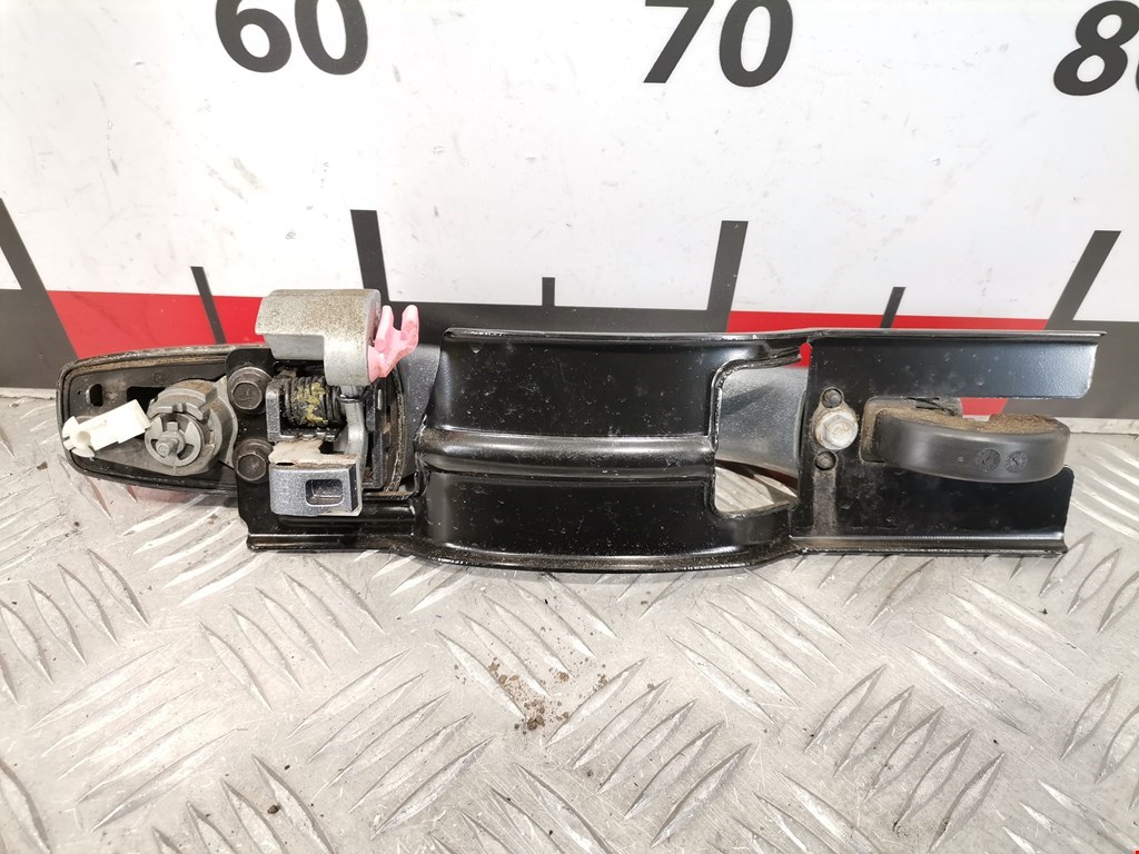 Ручка двери передней наружная левая DODGE Journey 2008-2020