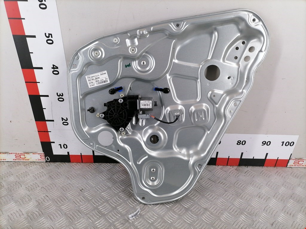 Стеклоподъемник задний правый HYUNDAI i30 2007-2012