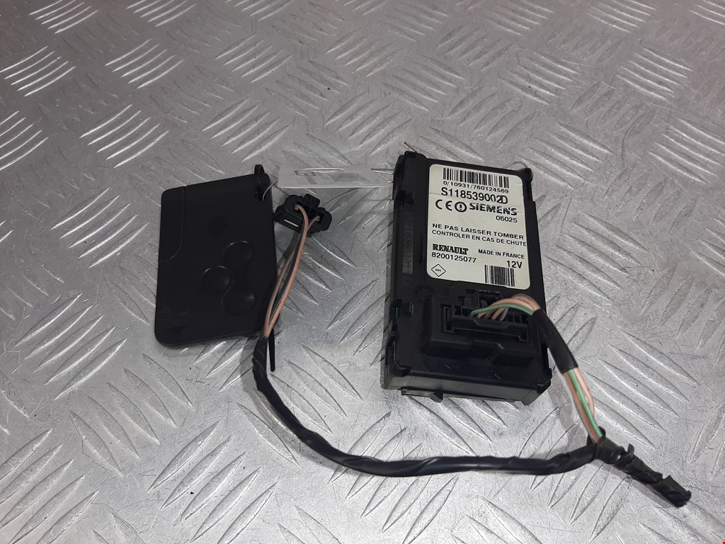 Замок зажигания RENAULT Scenic II 2003-2010