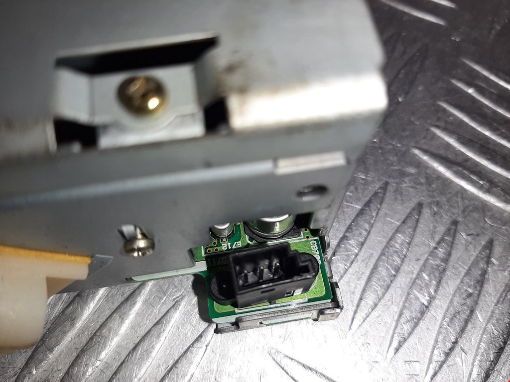 Ченджер компакт дисков RENAULT Megane II 2002-2009