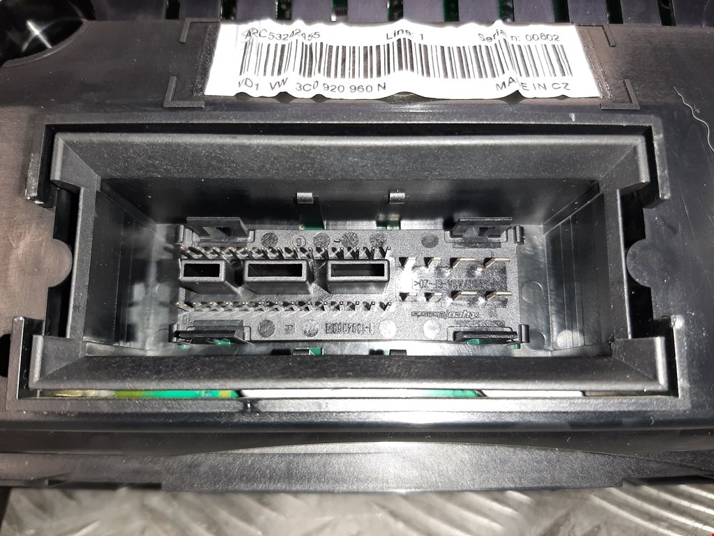 Панель приборов (щиток) VOLKSWAGEN Passat B6 2005-2011