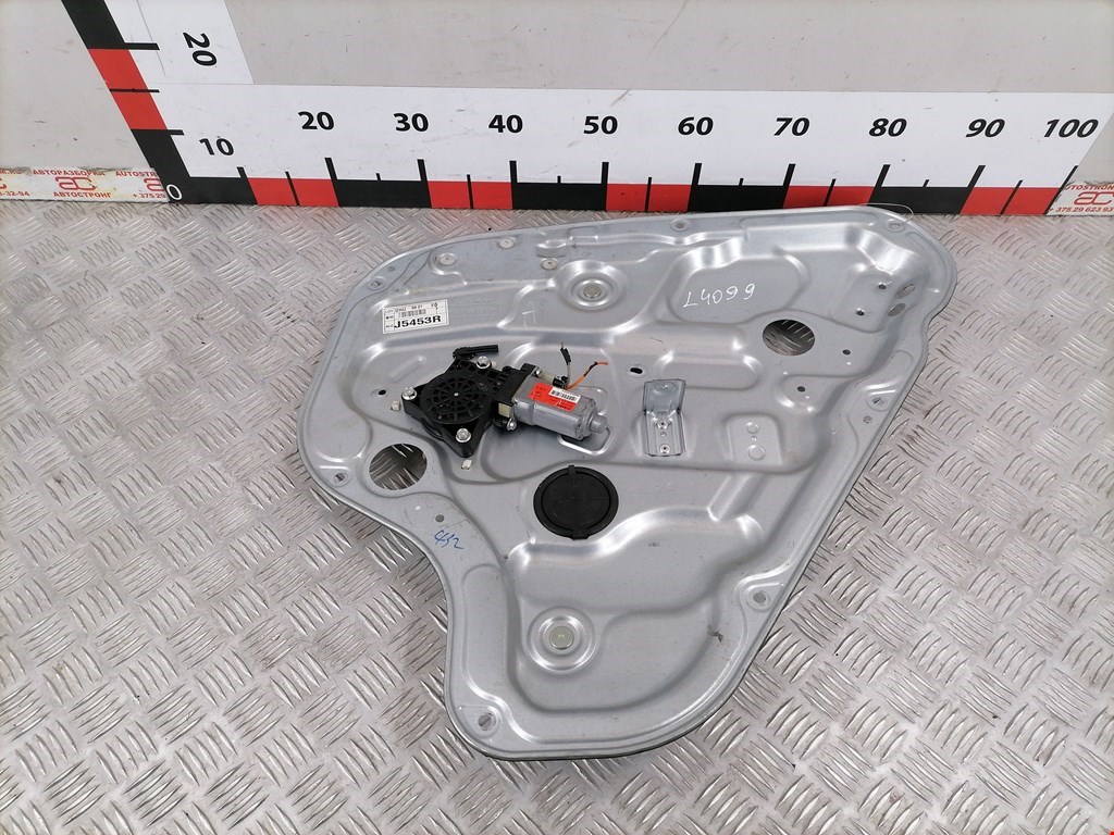Стеклоподъемник задний правый HYUNDAI i30 2007-2012
