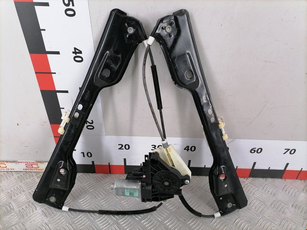 Стеклоподъемник задний правый DODGE Journey 2008-2020