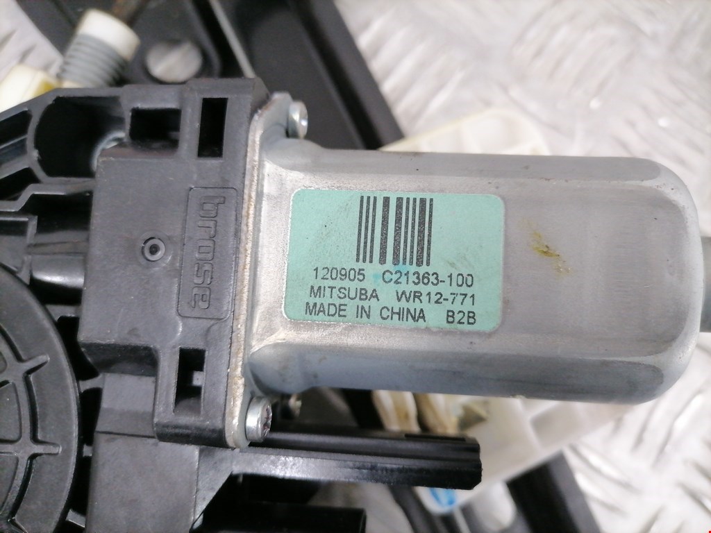 Стеклоподъемник задний правый DODGE Journey 2008-2020