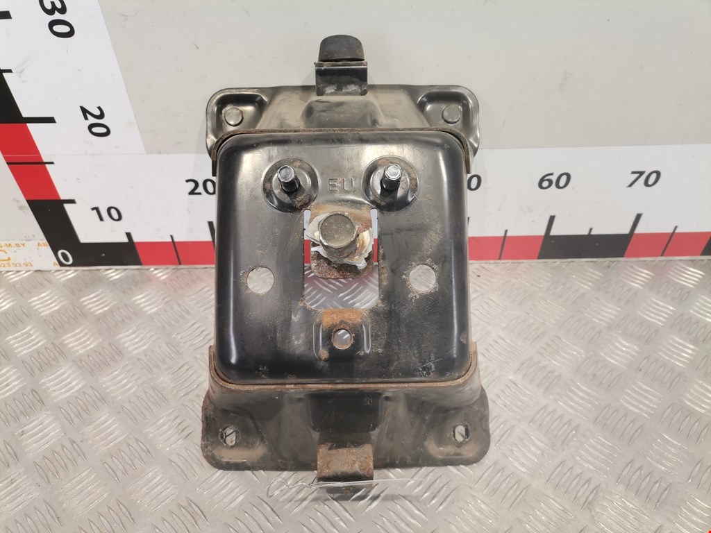 Кронштейн крепления запасного колеса MITSUBISHI Pajero Pinin H6,H7 1998-2006