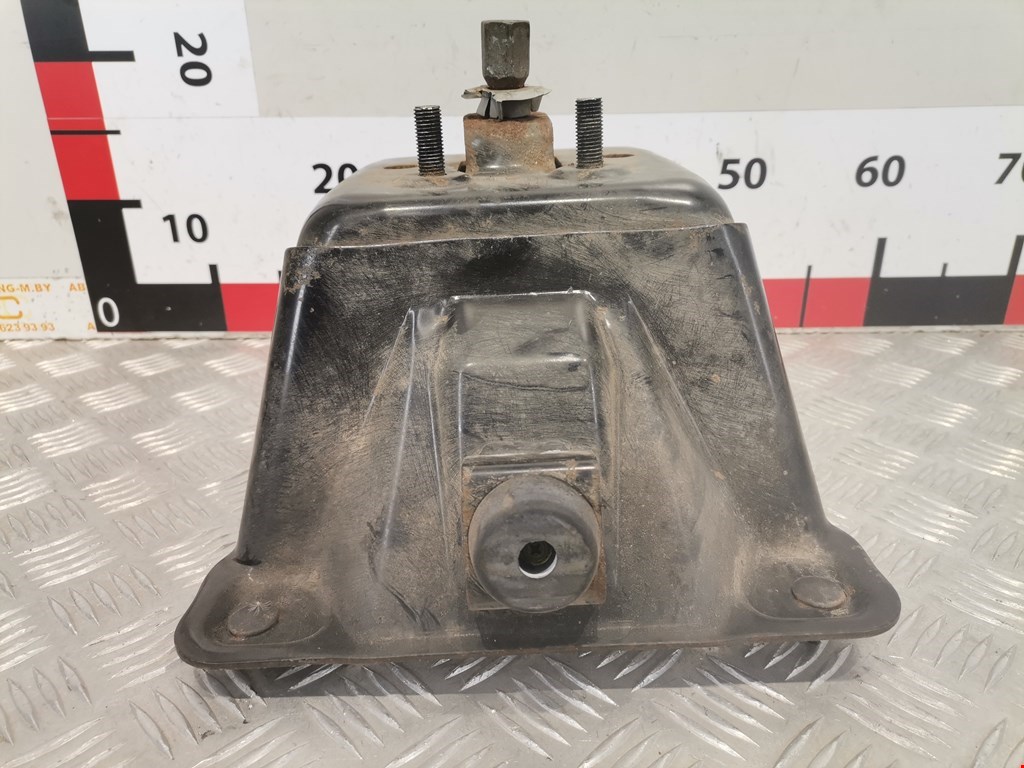 Кронштейн крепления запасного колеса MITSUBISHI Pajero Pinin H6,H7 1998-2006