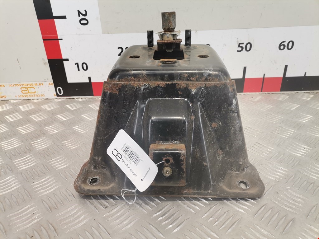 Кронштейн крепления запасного колеса MITSUBISHI Pajero Pinin H6,H7 1998-2006