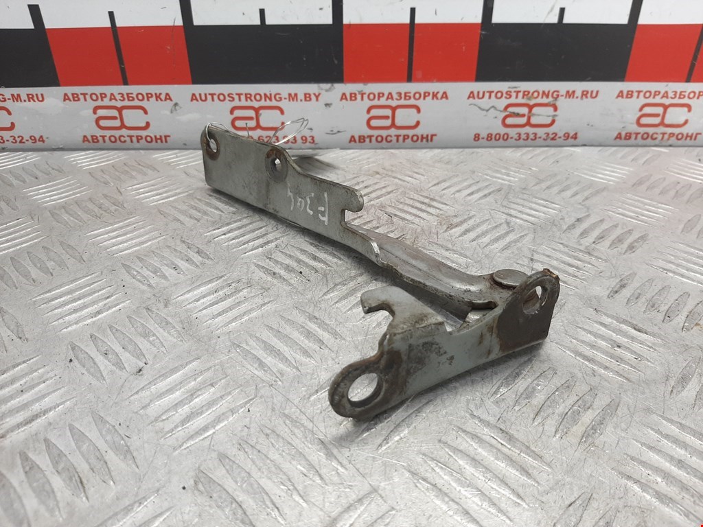 Петля капота левая/правая NISSAN Primera P10 1990-1996