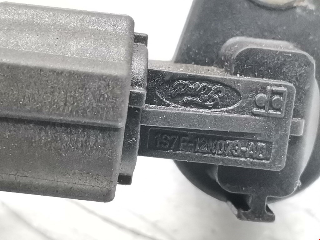 Датчик положения распредвала FORD Mondeo III 2000-2007