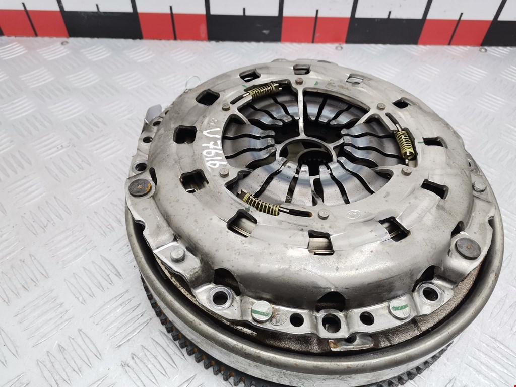 Маховик (демпфер сцепления) BMW 1er E81\E87 2004-2011