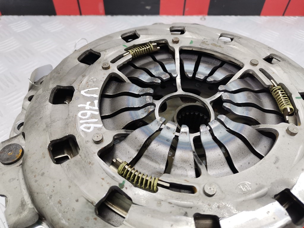 Маховик (демпфер сцепления) BMW 1er E81\E87 2004-2011