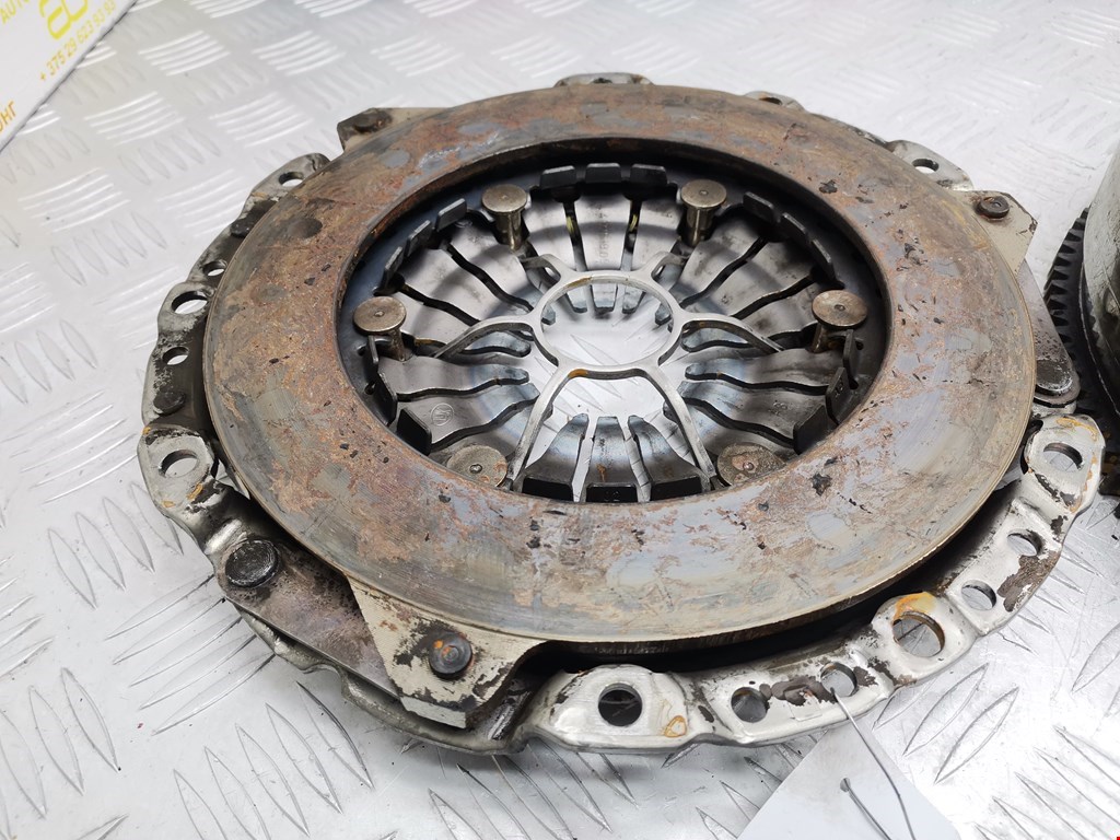 Маховик (демпфер сцепления) BMW 1er E81\E87 2004-2011