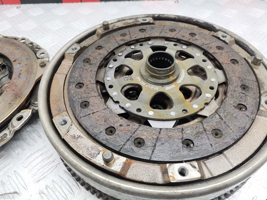 Маховик (демпфер сцепления) BMW 1er E81\E87 2004-2011