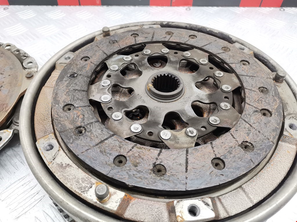 Маховик (демпфер сцепления) BMW 1er E81\E87 2004-2011