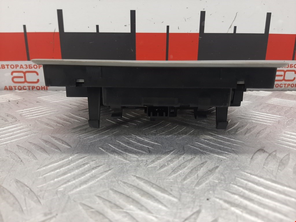 Плафон салонный (салона фонарь) HONDA Civic 4D 2006-2016