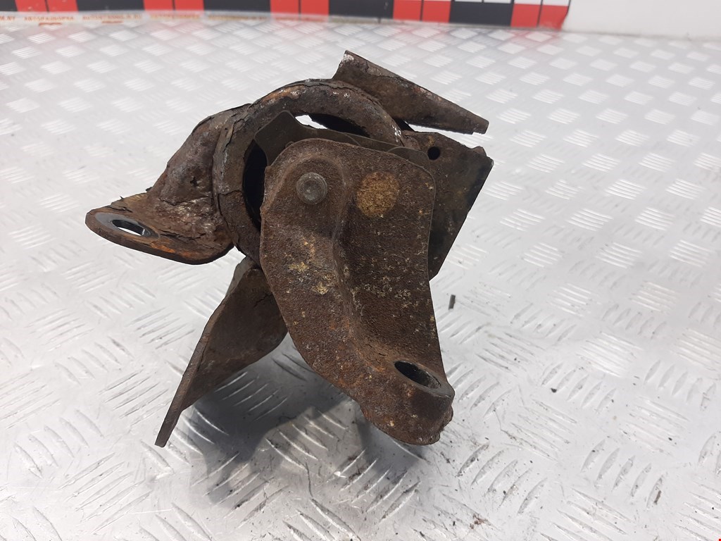 Подушка (опора) крепления КПП Mazda CX-7 (ER) (2006-2012)