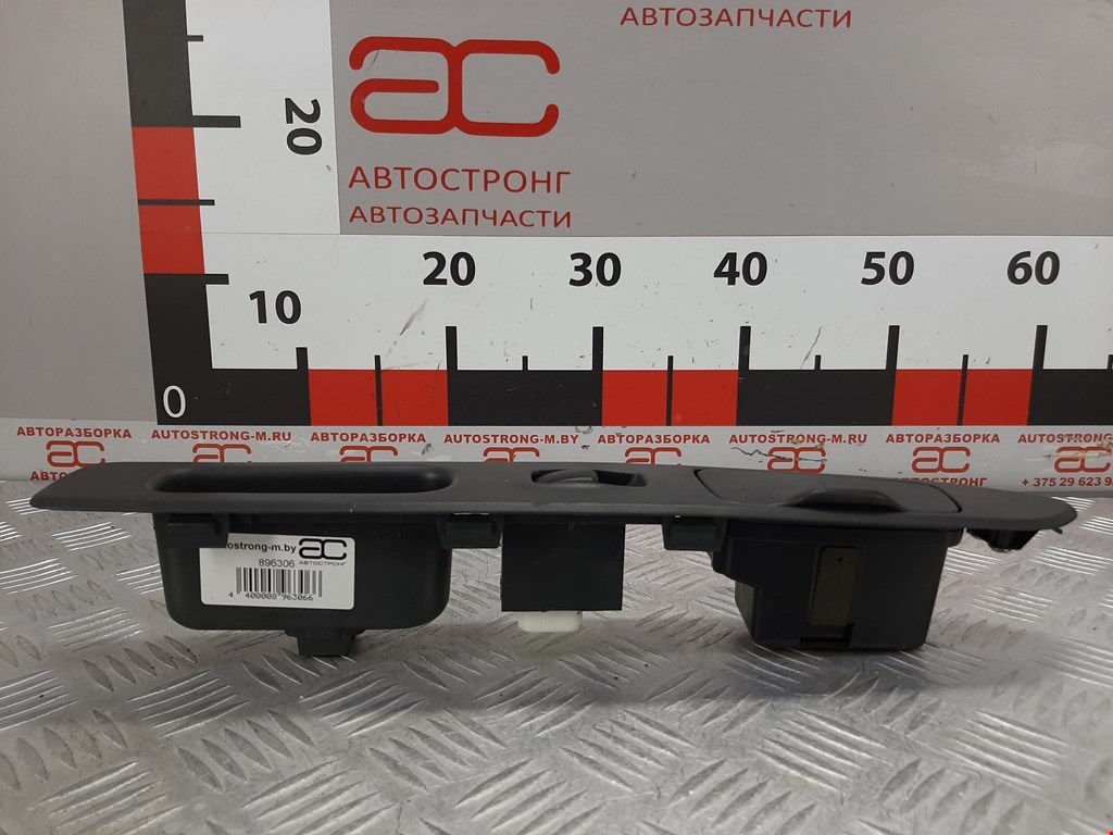 Кнопка стеклоподъемника MITSUBISHI Space Wagon N8,N9 1998-2004