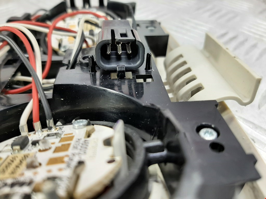 Плафон салонный (салона фонарь) DODGE Journey 2008-2020