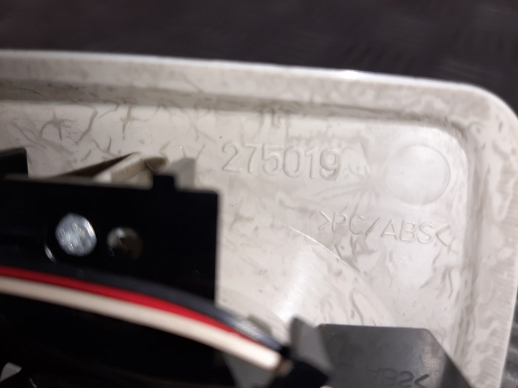 Плафон салонный (салона фонарь) DODGE Journey 2008-2020